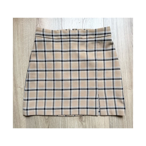 Aritzia Dresses & Skirts - Wilfred Beige Plaid Mini Skirt